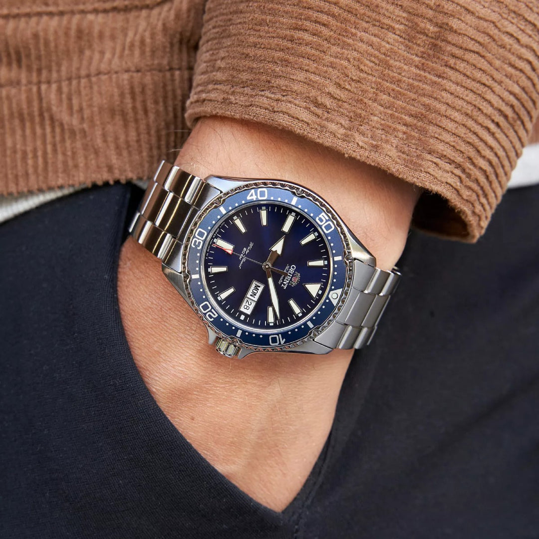 Orient Mako Automatic Diver Men’s Watch Blue Dial Stainless Steel Bracelet 41.8mm 20 ATM – RA-AA0002L19B